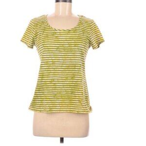 IZOD Short Sleeve T-Shirt Size Medium